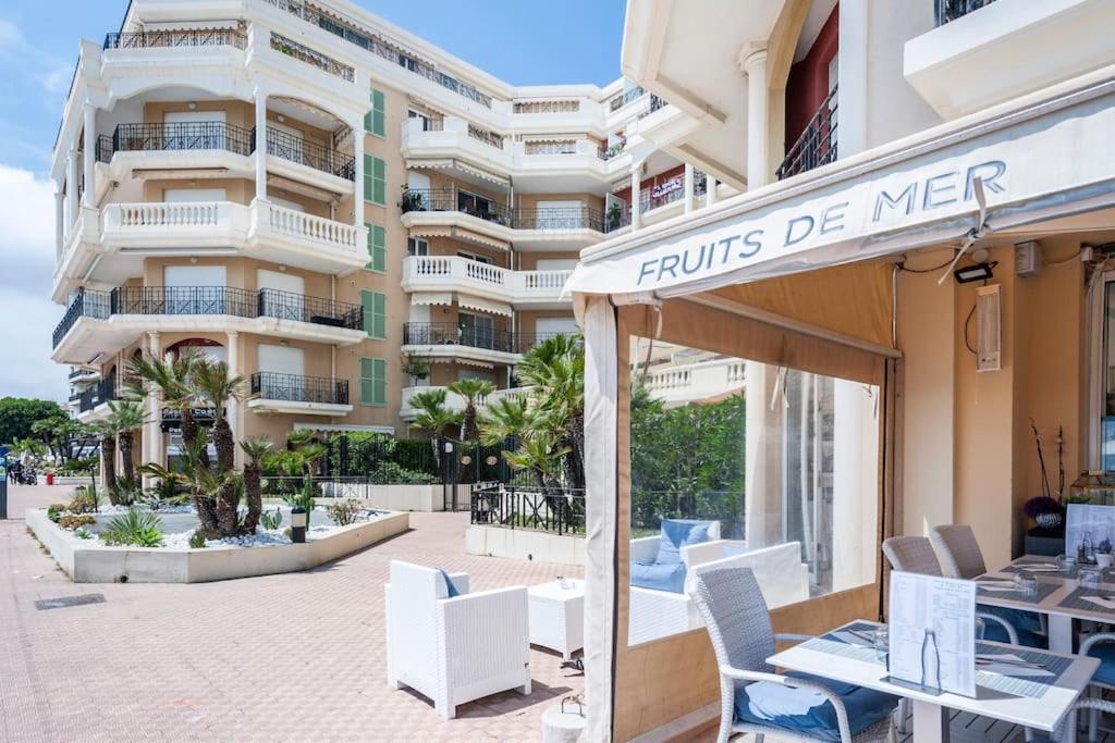 Superbe Studio Avec Terrasse En Front De Mer Ментона Екстериор снимка