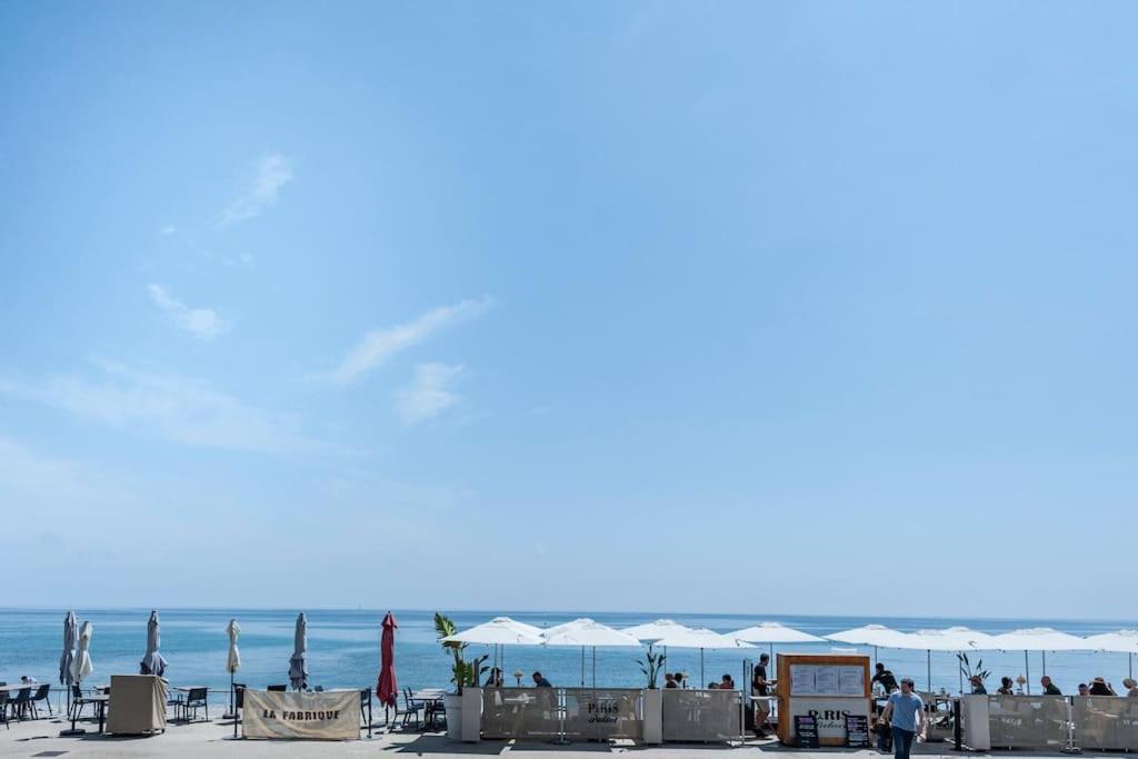Superbe Studio Avec Terrasse En Front De Mer Ментона Екстериор снимка