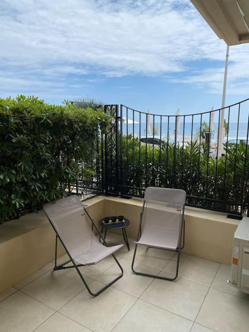 Superbe Studio Avec Terrasse En Front De Mer Ментона Екстериор снимка